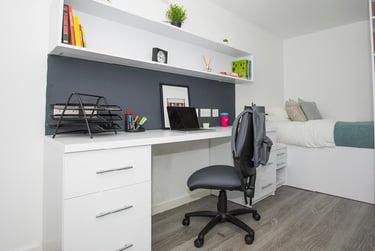 1 bed studio, Popes Lane, West Ealing, London, W54NG - Image 2